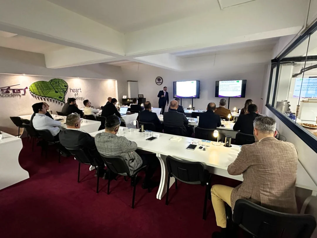 Senior and Executive Management Seminar